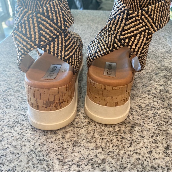 Steve Madden Bandi Cork Sandals - Picture 6 of 8